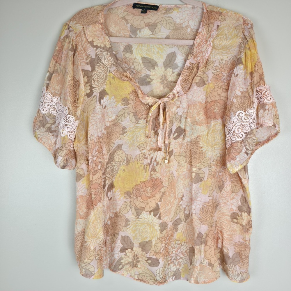 Adrienne Vittadini Women's Short Sleeve Floral Print Top Lace 1X Tassels.E106